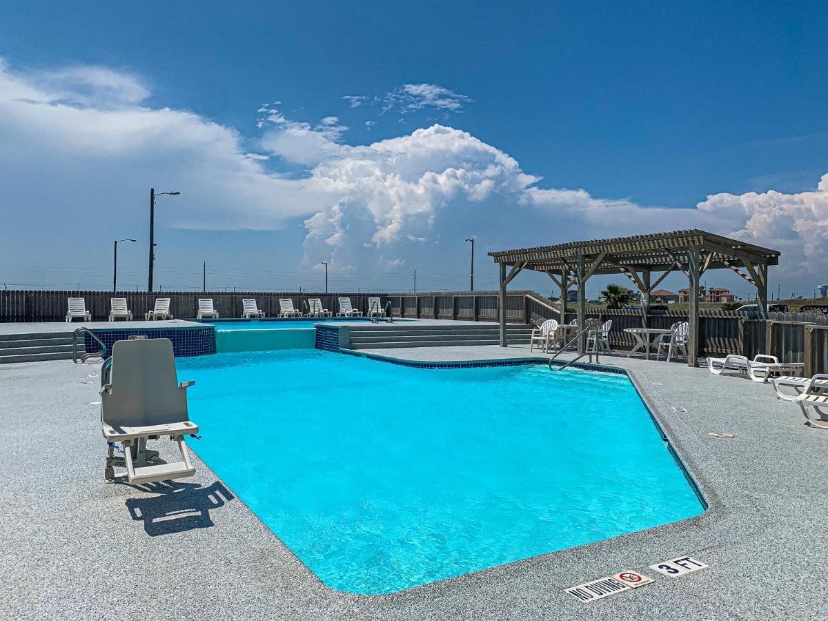 Gulf View 8Th Floor Condo, With Boardwalk To The Beach And Pool Mustang Beach Exterior photo